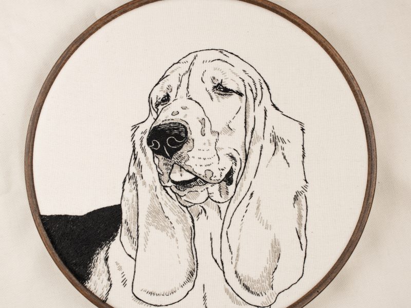 BASSET HOUND: Black Outline Dog Embroidery - Hand Stitched Minimal Pet Portrait Hoop